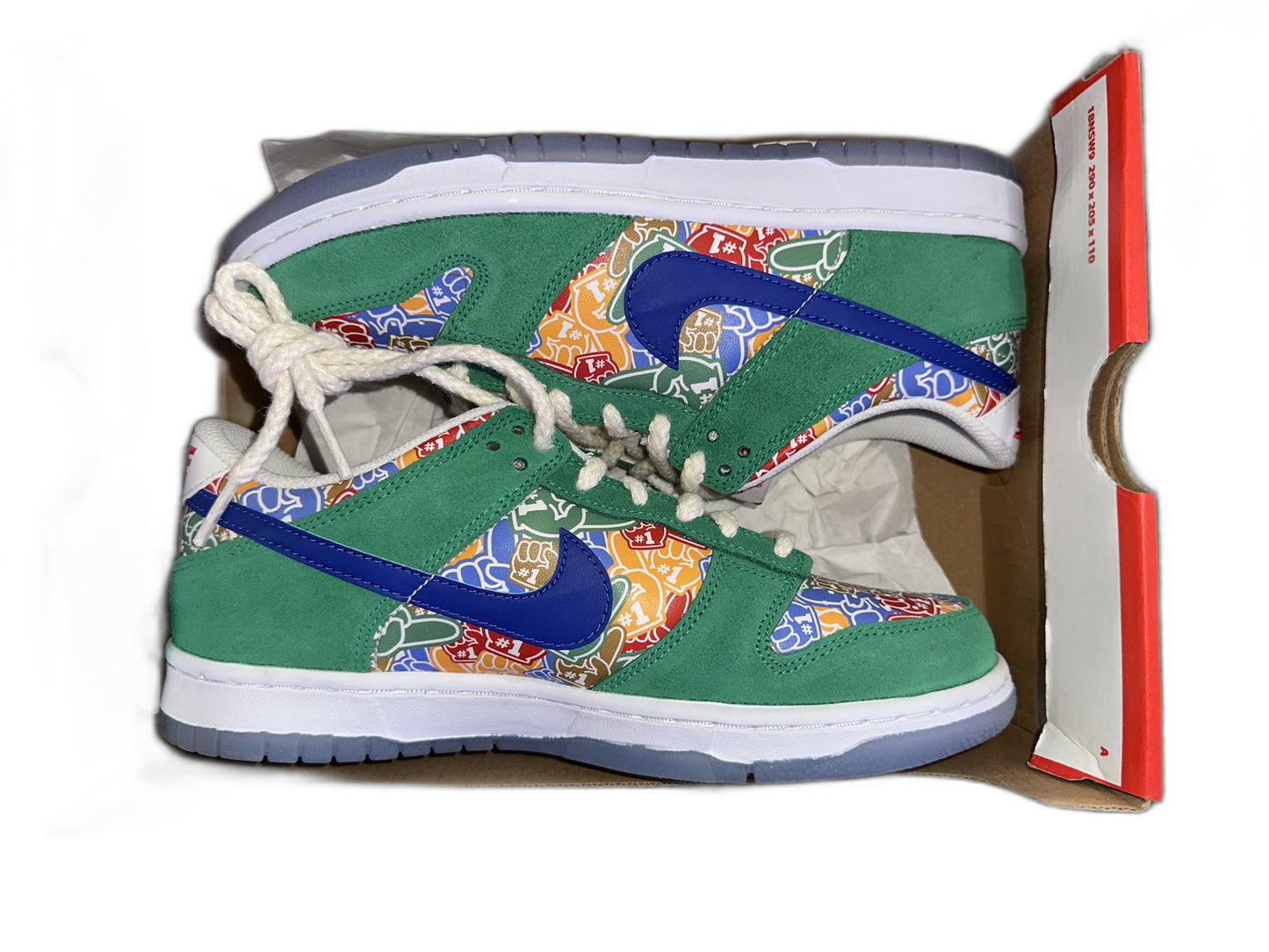 New Nike Dunk Low Foam Finger GS Size 7 DZ5299300