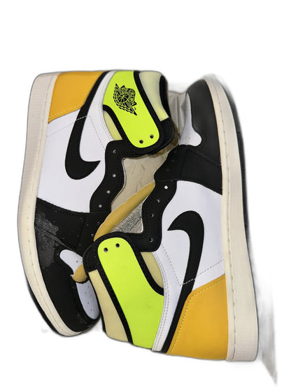 New Air Jordan 1 White Black Volt Size 11 Mens 555088118