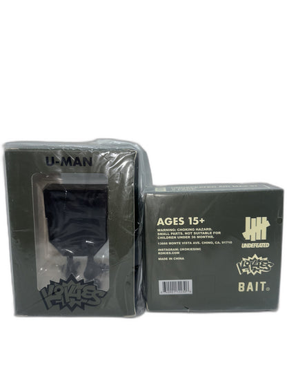 New Undefeated Nike Air Max 97 & Kokies U-Man Figures Set Sealed