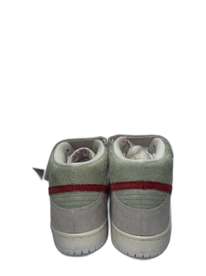 Nike White Widow Dunk Mid Size 8 Mens AQ2207-163