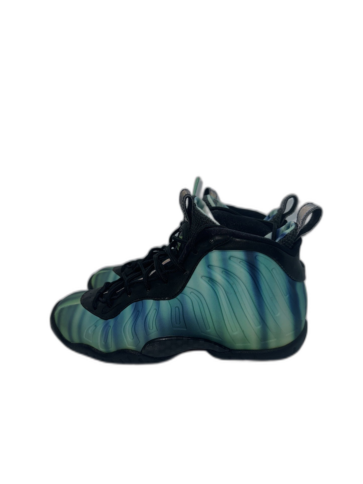 Nike Foamposite Northern Lights Size 4 GS 842399-001